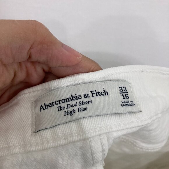 Abercrombie & Fitch size 33/16 White High Rise Frayed Hem the Dad Jean Shorts - Picture 2 of 9